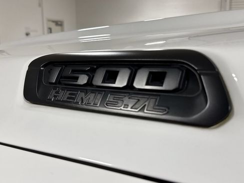 Used 2019 RAM 1500 Big Horn AWD/4WD image 26