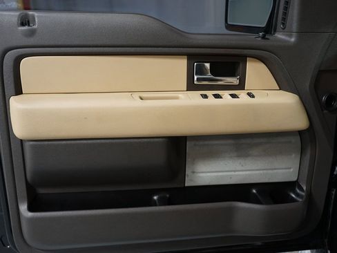 Used 2014 Ford F150 XLT w/ XLT Chrome Package RWD image 24