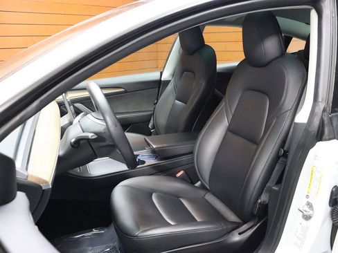 Used 2023 Tesla Model 3 Standard Range image 21