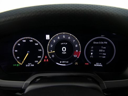 Certified 2026 Porsche 911 GT3 RWD image 24