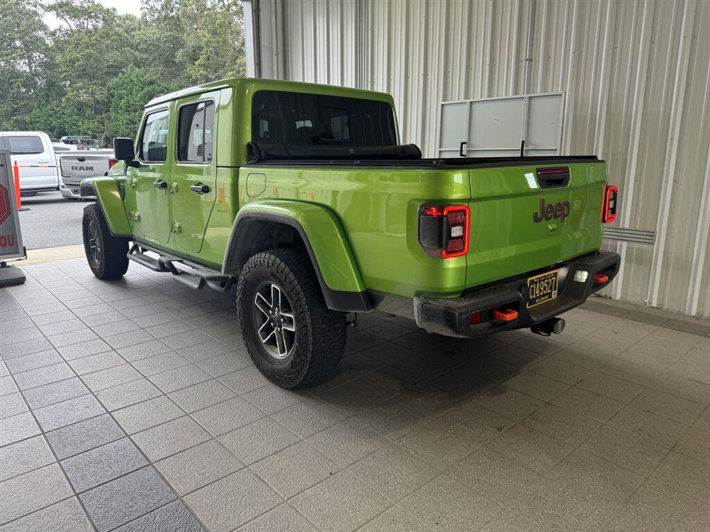 Used 2025 Jeep Gladiator Mojave w/ Convenience Group AWD/4WD image 3