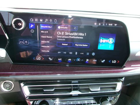 New 2026 Chevrolet Traverse Z71 w/ Driver Confidence Package AWD/4WD image 18
