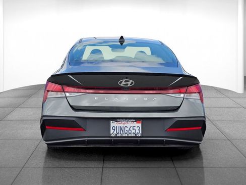 Certified 2025 Hyundai Elantra Sport w/ Cargo Package FWD image 5