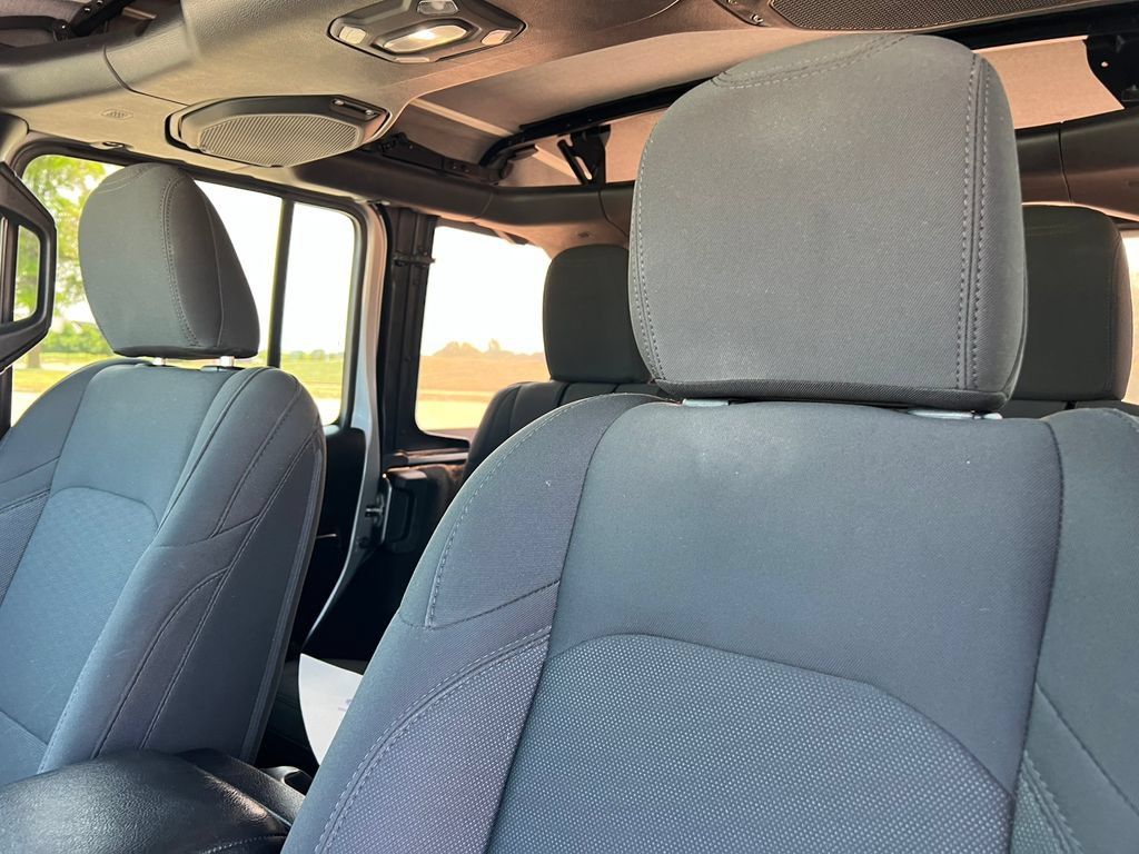 Used 2020 Jeep Wrangler Unlimited Sport S AWD/4WD image 11