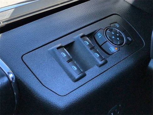 Used 2019 Ford F150 Platinum w/ Equipment Group 701A Luxury image 27