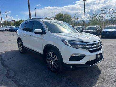 Used 2017 Honda Pilot Elite image 3