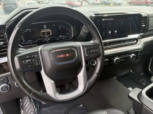 Certified 2025 GMC Sierra 1500 SLT AWD/4WD image 17