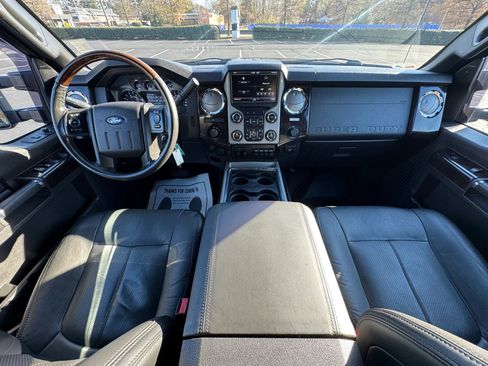Used 2015 Ford F450 Platinum image 19