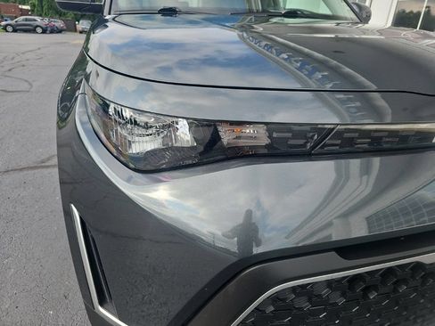 Used 2023 Kia Soul LX w/ LX Technology Package FWD image 7