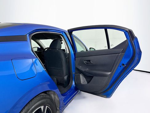 Used 2024 Nissan Sentra SV image 28