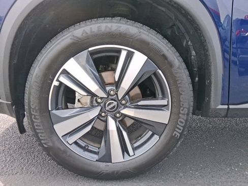 Used 2026 Nissan Rogue SL AWD/4WD image 14
