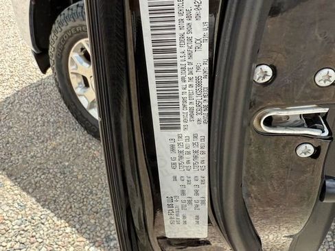 Used 2018 GMC Sierra 1500 SLT AWD/4WD image 39