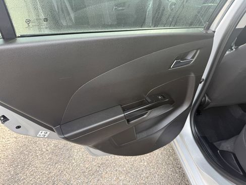 Used 2020 Chevrolet Sonic LT image 18