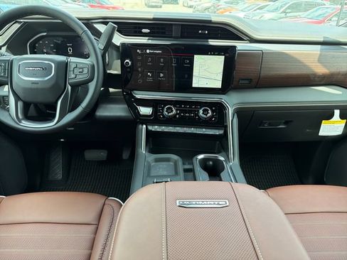 New 2026 GMC Sierra 2500 Denali Ultimate AWD/4WD image 9