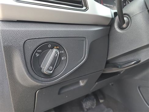 Used 2022 Volkswagen Atlas SE w/ Panoramic Sunroof Package image 30