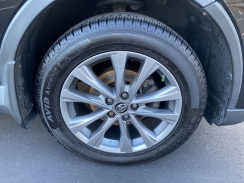 Used 2016 Toyota RAV4 Limited image 21