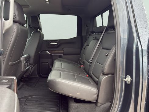 Used 2019 GMC Sierra 1500 SLT w/ SLT Convenience Package AWD/4WD image 14