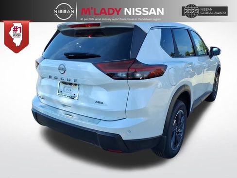 New 2026 Nissan Rogue SV image 7