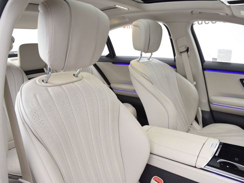 Certified 2022 Mercedes-Benz S 500 4MATIC image 17