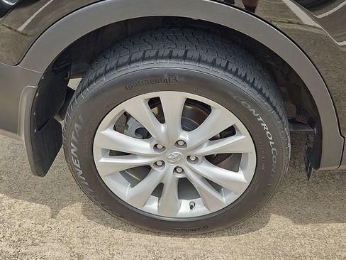 Used 2015 Toyota RAV4 Limited w/ Technology Package FWD image 10