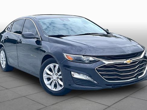 Used 2023 Chevrolet Malibu LT w/ Driver Confidence Package FWD image 3
