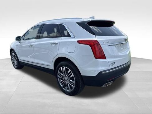 Used 2017 Cadillac XT5 Premium Luxury FWD image 5