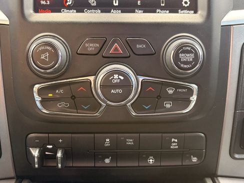 Used 2022 RAM 1500 Classic Warlock w/ Ceramic Grey Warlock Package AWD/4WD image 24