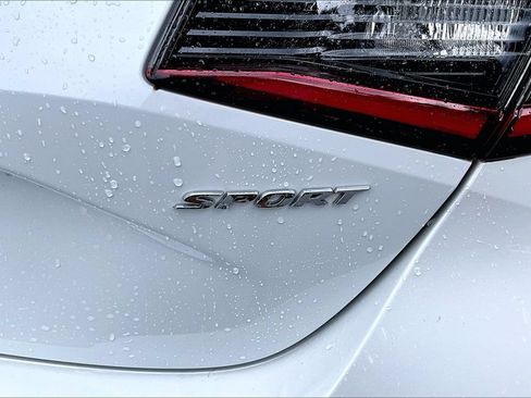 Certified 2025 Honda Civic Sport image 22