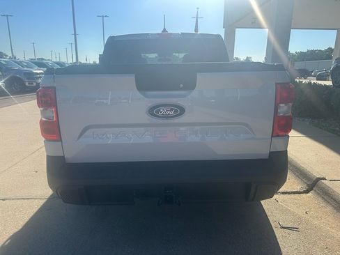 New 2025 Ford Maverick XLT FWD image 10
