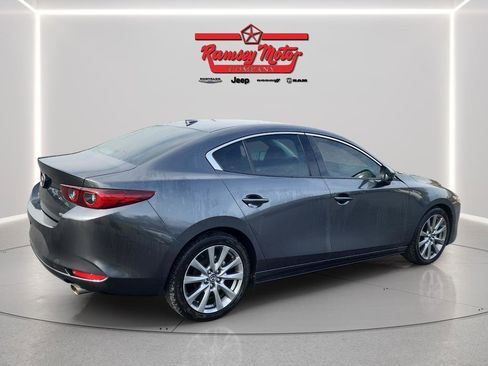 Used 2022 MAZDA MAZDA3 s image 5