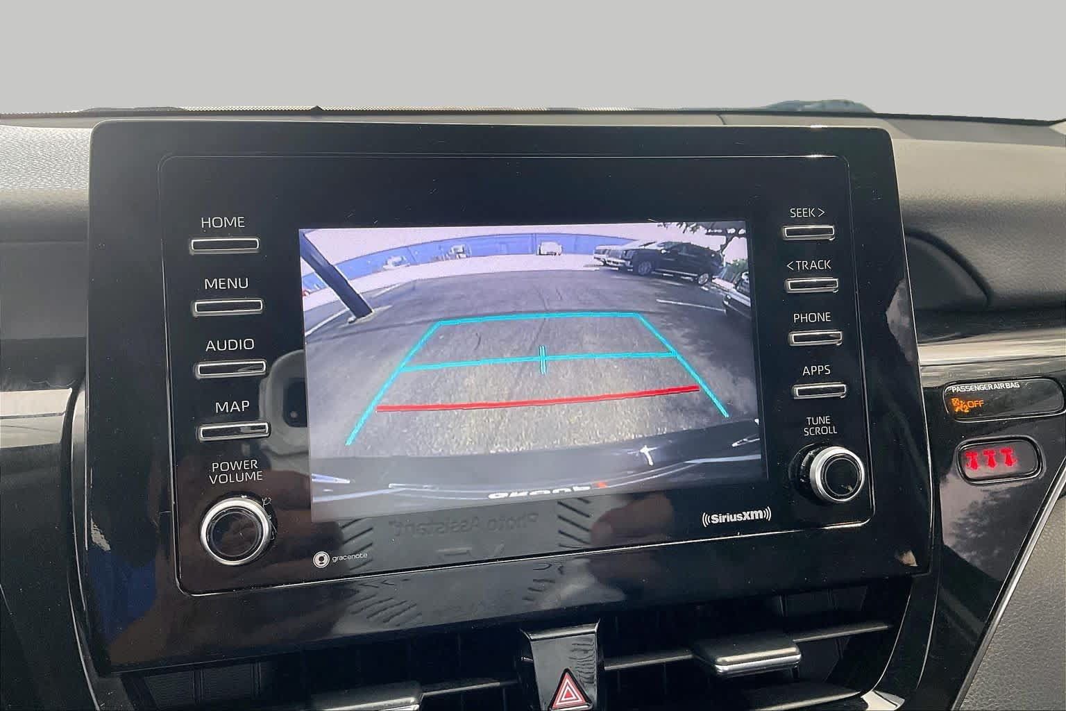 Used 2022 Toyota Camry SE FWD image 29