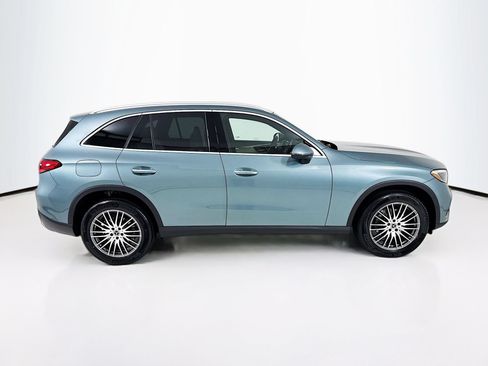 New 2026 Mercedes-Benz GLC 300 image 9