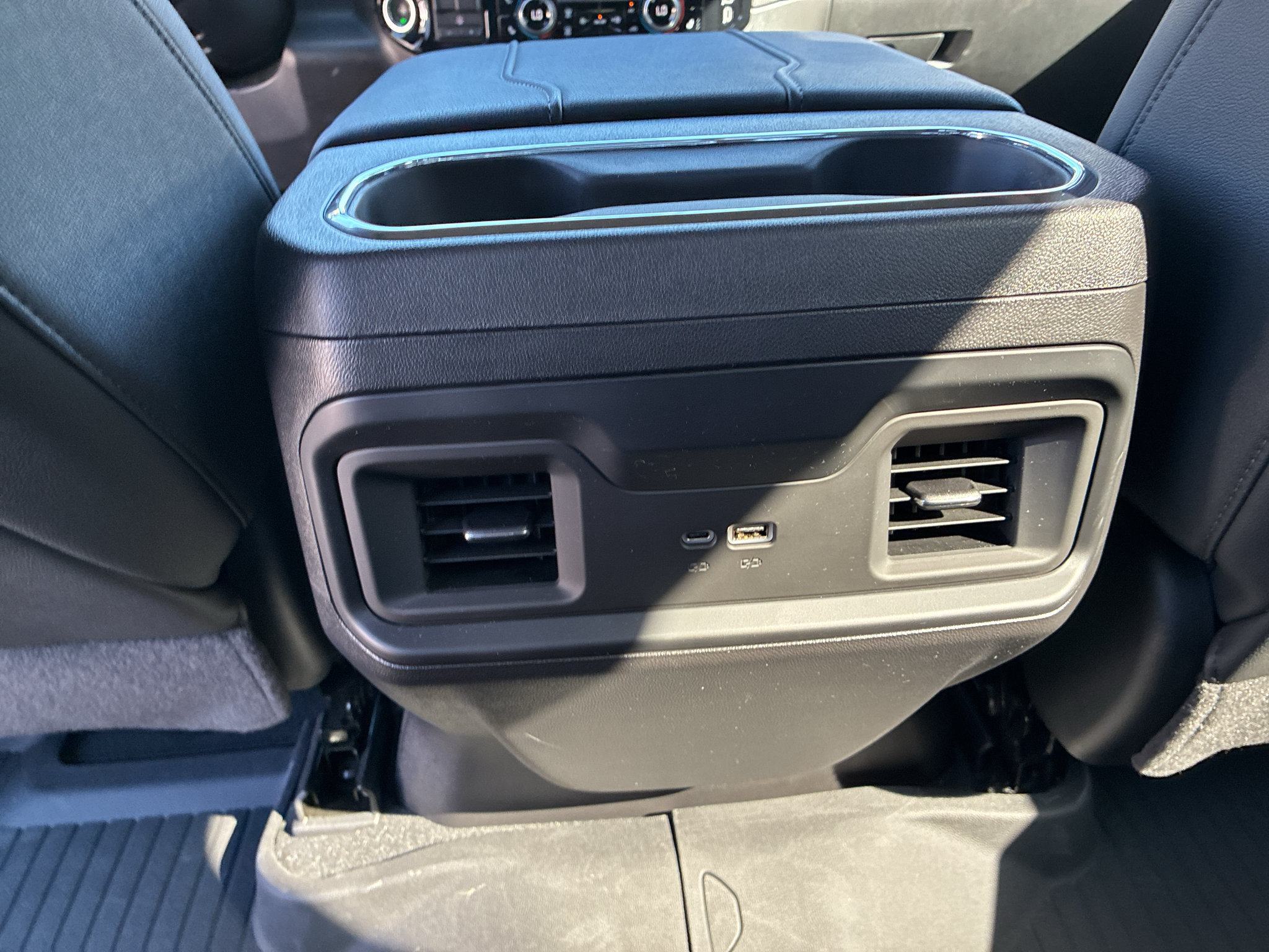 Used 2025 Chevrolet Silverado 1500 LT Trail Boss w/ Convenience Package II AWD/4WD image 43