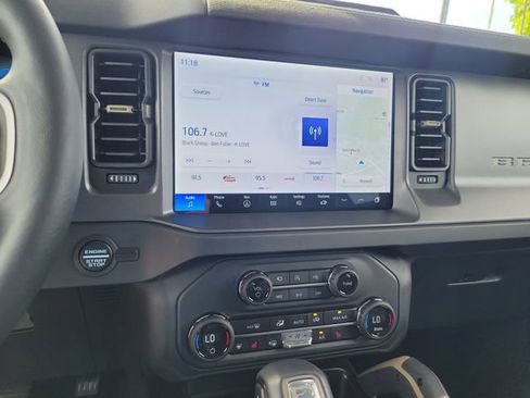 Used 2025 Ford Bronco Badlands AWD/4WD image 17