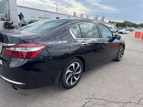 Used 2017 Honda Accord EX-L image 3