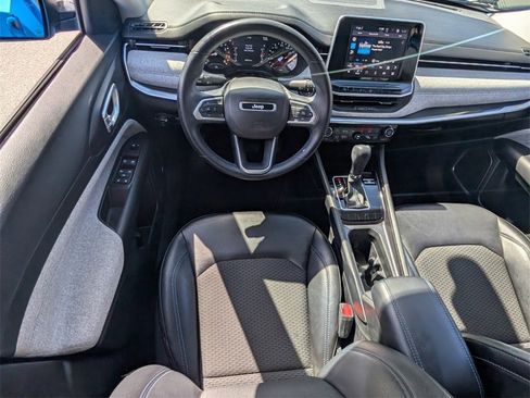 Used 2022 Jeep Compass Latitude w/ Convenience Group image 13