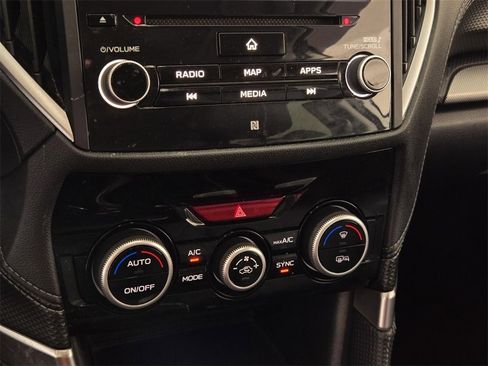 Used 2021 Subaru Forester Limited image 24