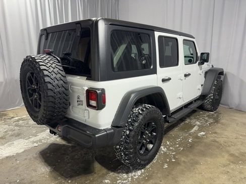 Used 2024 Jeep Wrangler Willys image 6