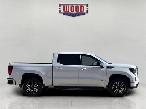 Used 2024 GMC Sierra 1500 AT4 w/ Technology Package image 2