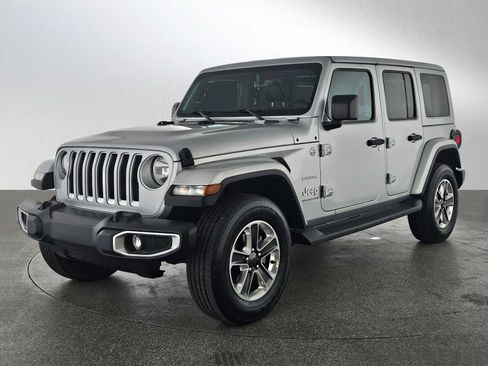 Used 2023 Jeep Wrangler Unlimited Sahara AWD/4WD image 7