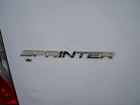 Used 2023 Mercedes-Benz Sprinter 2500 image 24