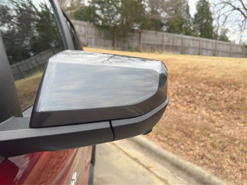 Used 2023 Chevrolet Colorado LT w/ LT Convenience Package II image 10