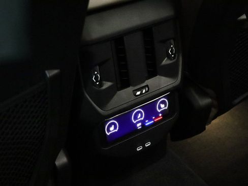 Used 2025 BMW X3 xDrive30i w/ Premium Package image 11