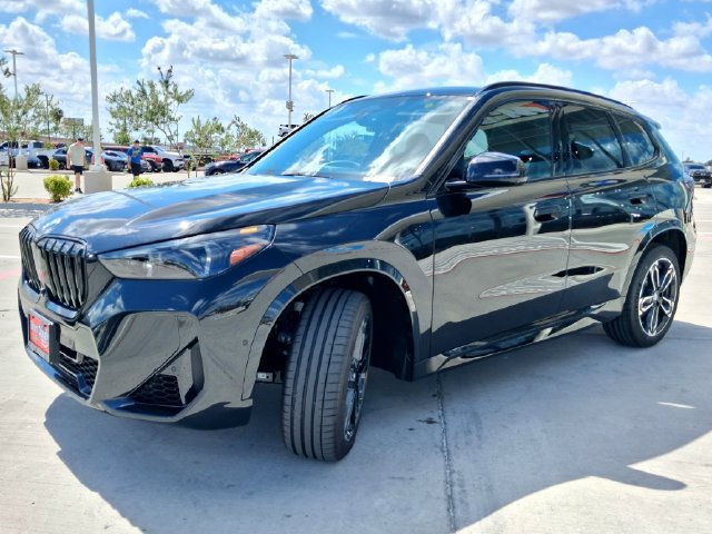 New 2027 BMW X1 xDrive28i w/ Technology Package AWD/4WD image 3