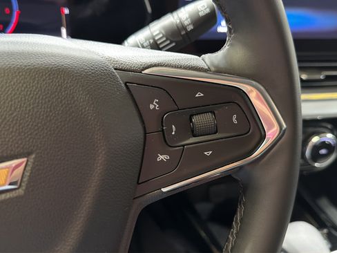Used 2025 Chevrolet Trax LT w/ LT Convenience Package FWD image 21