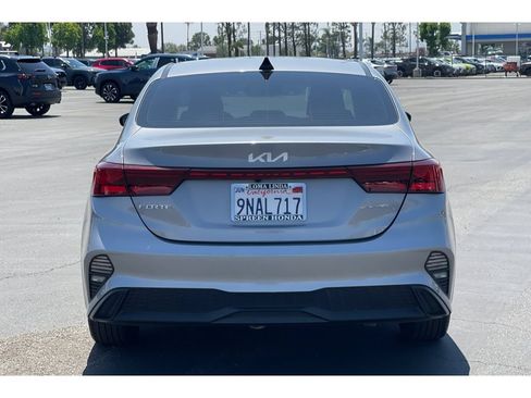 Used 2023 Kia Forte LXS FWD image 4