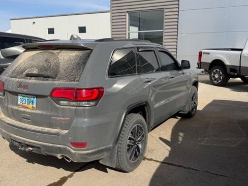 Used 2021 Jeep Grand Cherokee Trailhawk w/ Trailhawk Luxury Group image 2