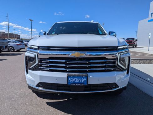 New 2026 Chevrolet Tahoe Premier image 3