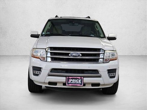Used 2016 Ford Expedition Limited w/ Equipment Group 301A RWD image 2