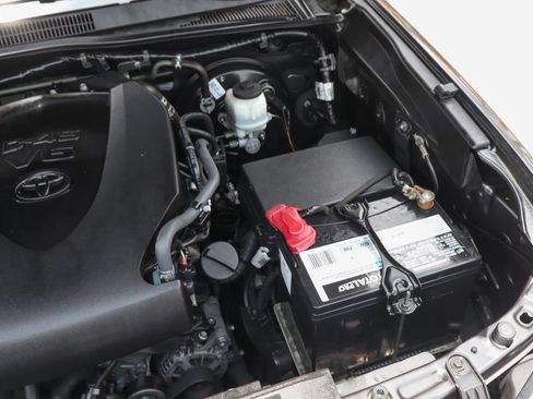 Used 2019 Toyota Tacoma TRD Sport AWD/4WD image 14